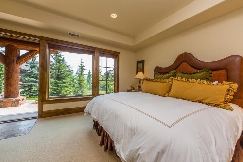 Spanish Peaks Settlement Cabin - image 34