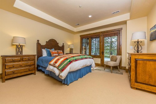 Homestead Cabin 2 - image 9