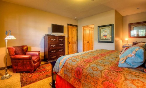 Antler Ridge Lodge - image 38