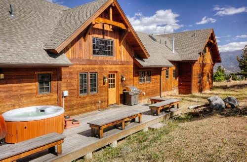 Antler Ridge Lodge - image 9