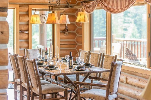 Huckleberry Hideaway - image 22