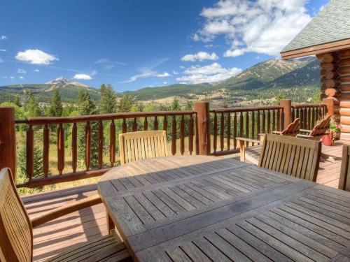 Huckleberry Hideaway - image 28