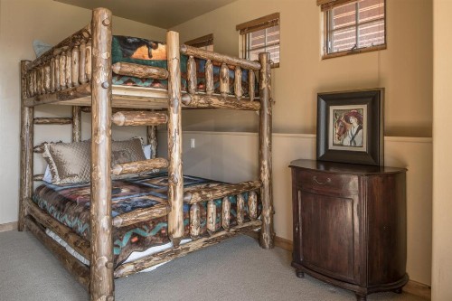 Wolf Pack Hideaway - image 24