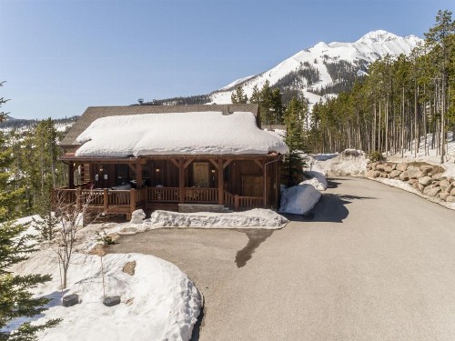 Wolf Pack Hideaway - image 29