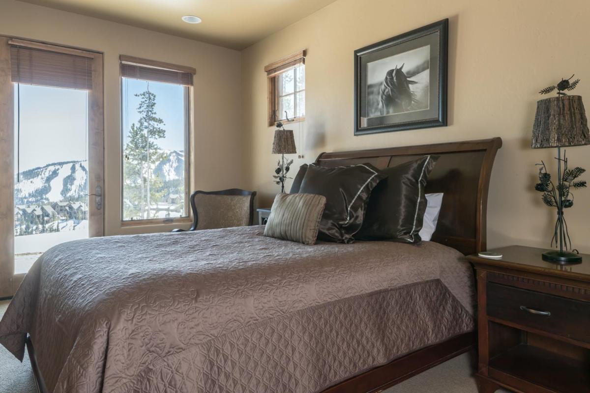 Wolf Pack Hideaway - image 3