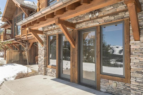 Wolf Pack Hideaway - image 30