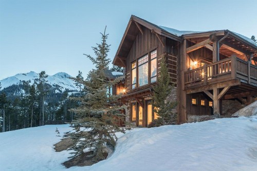 Wolf Pack Hideaway - image 31