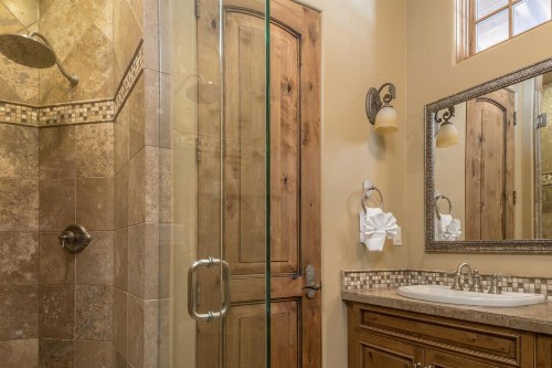 Wolf Pack Hideaway - image 6