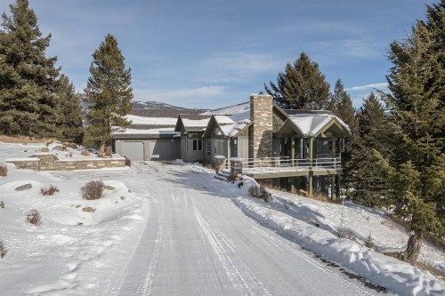 Hillside Hideaway - image 13