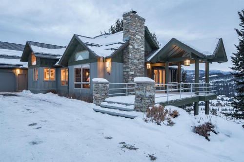 Hillside Hideaway - image 17