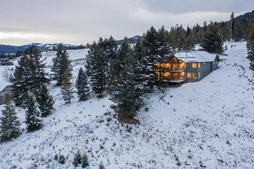 Hillside Hideaway - image 21