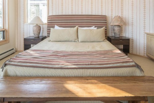 Hillside Hideaway - image 38