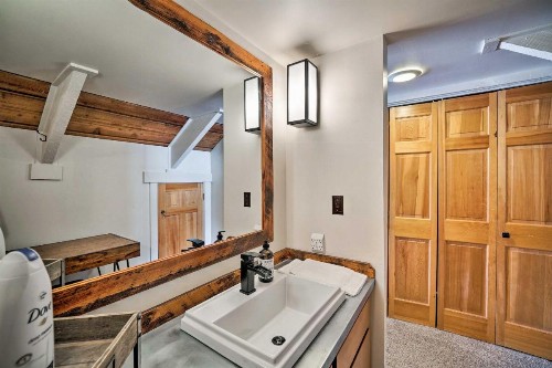 Cozy Mtn-View Ski Condo at Big Sky Golf Course! - image 12