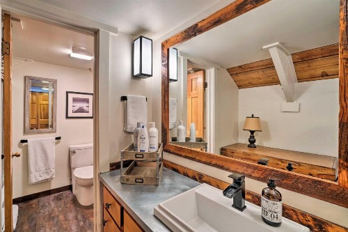 Cozy Mtn-View Ski Condo at Big Sky Golf Course! - image 8