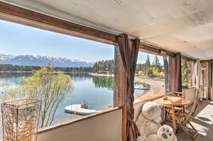 Luxe Lakefront Haven with mountain Views and Dock