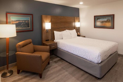 Best Western Plus Clocktower Inn - image 12