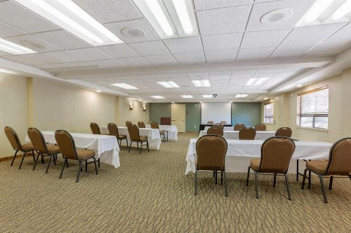 Best Western Plus Clocktower Inn - image 18