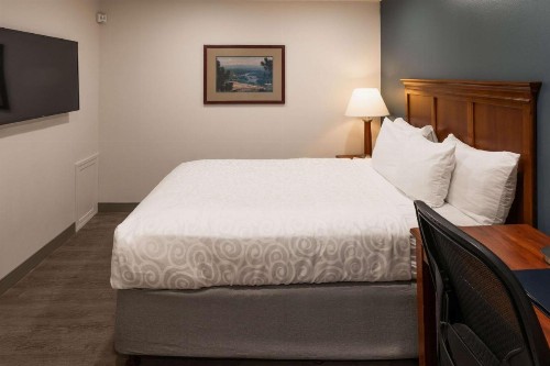 Best Western Plus Clocktower Inn - image 19