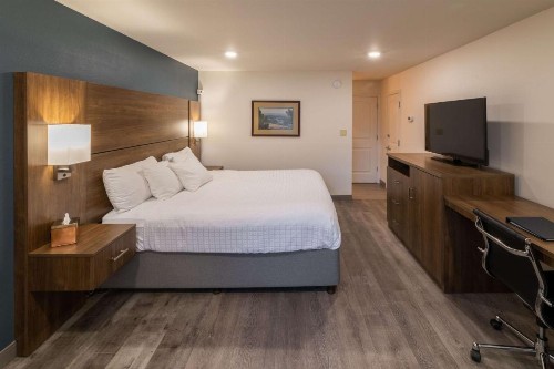 Best Western Plus Clocktower Inn - image 21