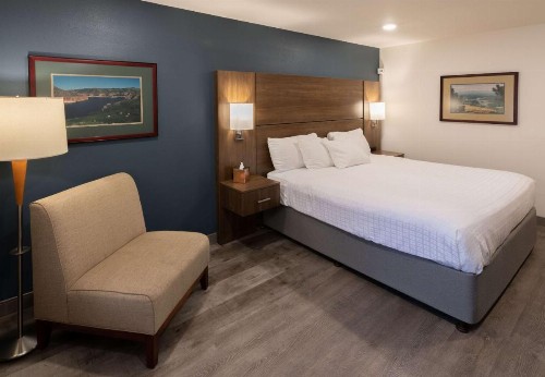 Best Western Plus Clocktower Inn - image 32