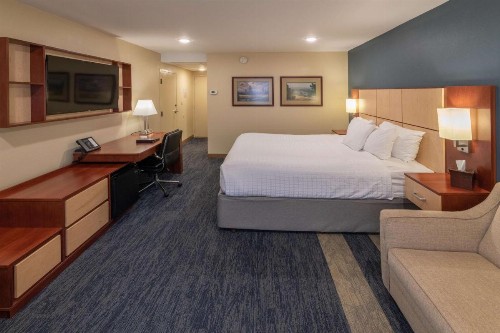 Best Western Plus Clocktower Inn - image 35