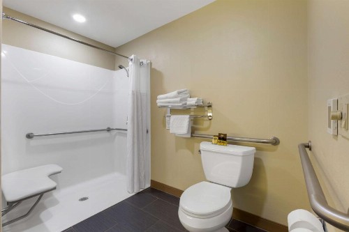 Best Western Plus Clocktower Inn - image 8