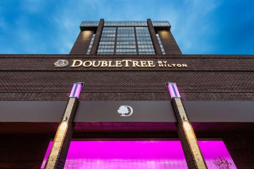 Doubletree By Hilton Billings - image 2