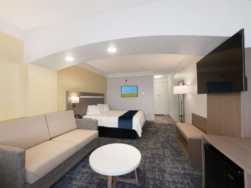 SureStay Plus Hotel by Best Western Billings - image 22