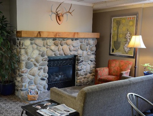 Hilltop Inn by Riversage - image 20