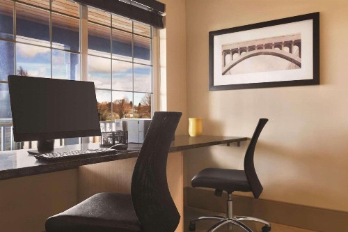 Country Inn & Suites by Radisson Billings MT - image 3