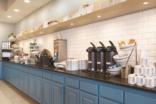 Country Inn & Suites by Radisson Billings MT - image 31