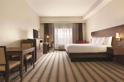 Country Inn & Suites by Radisson Billings MT - image 6