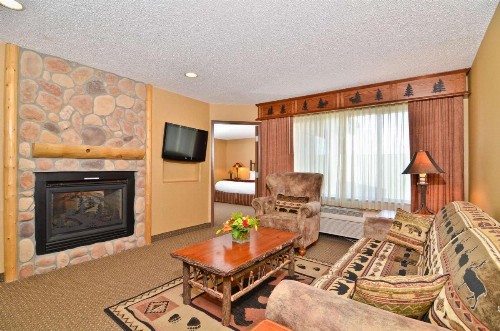 Best Western Plus Kelly Inn & Suites - image 19