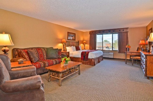 Best Western Plus Kelly Inn & Suites - image 8