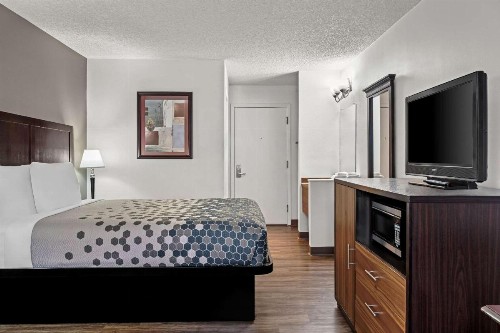Rodeway Inn Billings Logan Intl Airport Near St. Vincent Hospital - image 7