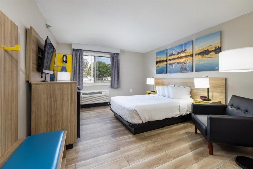 Days Inn by Wyndham Billings - image 6