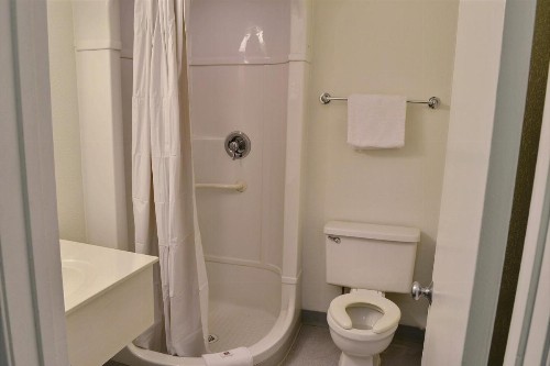 Motel 6-Billings MT - South - image 40