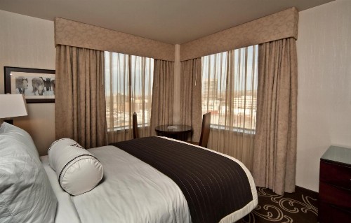 Northern Hotel - image 28