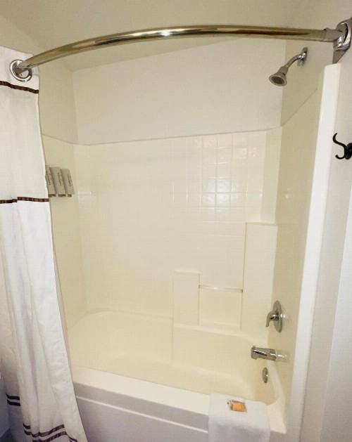 Boothill Inn and Suites - image 23