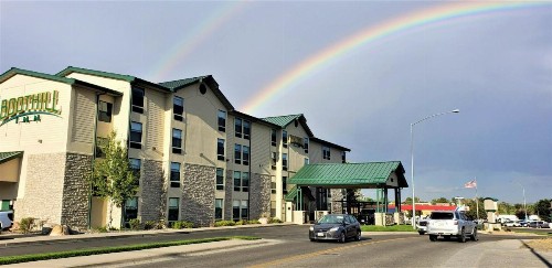Boothill Inn and Suites - image 27