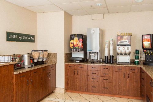 Boothill Inn and Suites - image 30