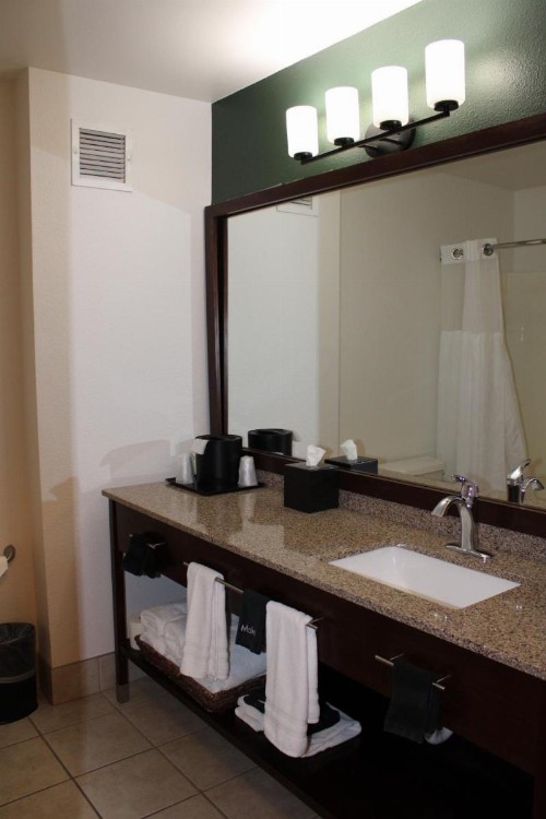 Boothill Inn and Suites - image 31