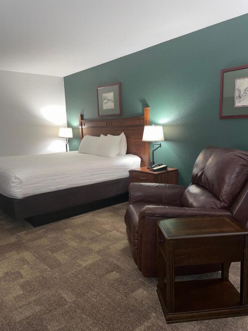 Boothill Inn and Suites - image 37
