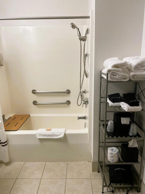 Boothill Inn and Suites - image 44