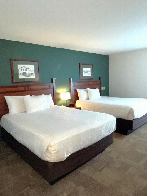 Boothill Inn and Suites - image 47