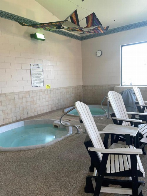 Boothill Inn and Suites - image 48