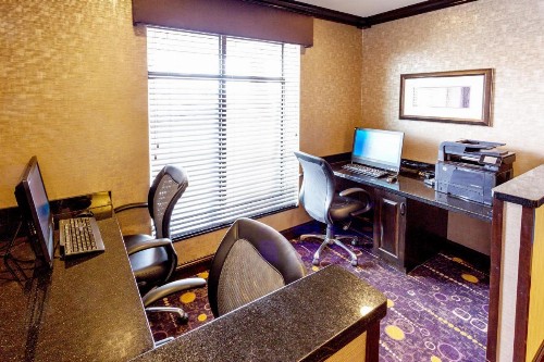 Holiday Inn Express Hotel & Suites Billings an IHG Hotel - image 27