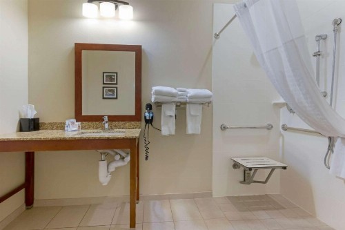 Comfort Suites Billings - image 12