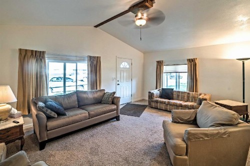 Billings Apartment Easy Access to Trails and Parks!