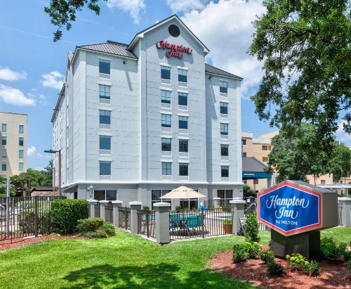 Hampton Inn Biloxi Beach Boulevard - image 1